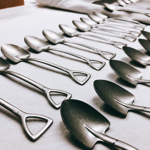 日本Aoyoshi 庭園農夫湯匙 (黑、18.5公分)