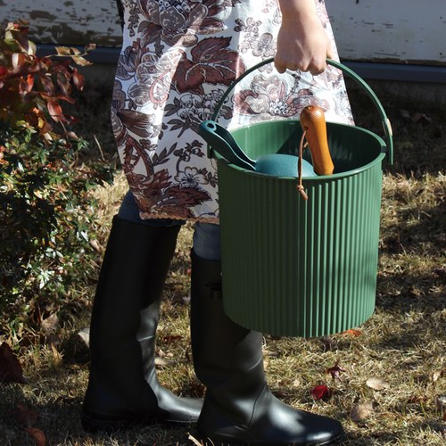 日本 八幡化成 花園工具筒椅凳 (容量 10 公升)