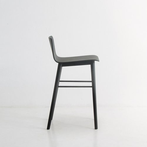 丹麥Tolv Tami 簡約L型高腳吧台椅 (黑)