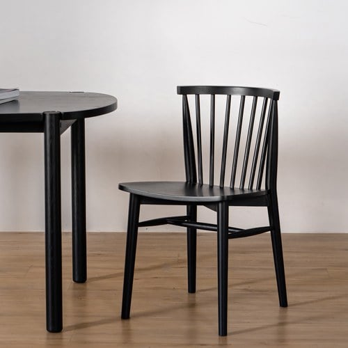 丹麥Tolv Requin 鏤空椅背單椅 (黑)