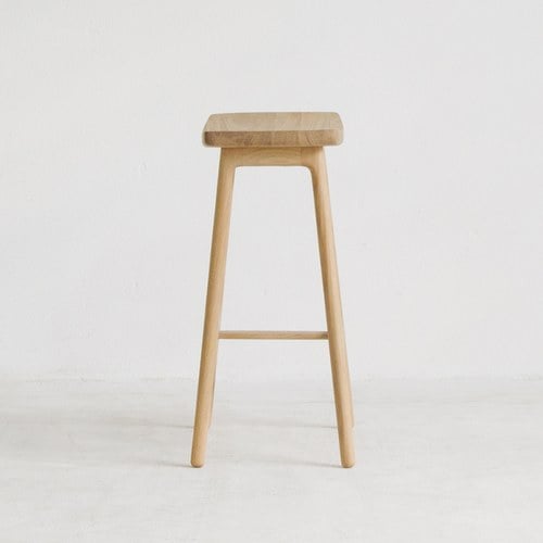 丹麥Tolv Odd 微波浪吧台椅 (橡木)
