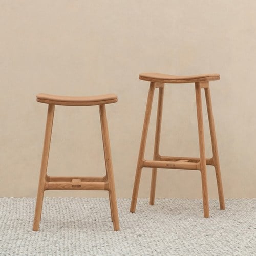 丹麥Tolv Odd 微波浪皮革吧台椅 (橡木/淺焦糖)