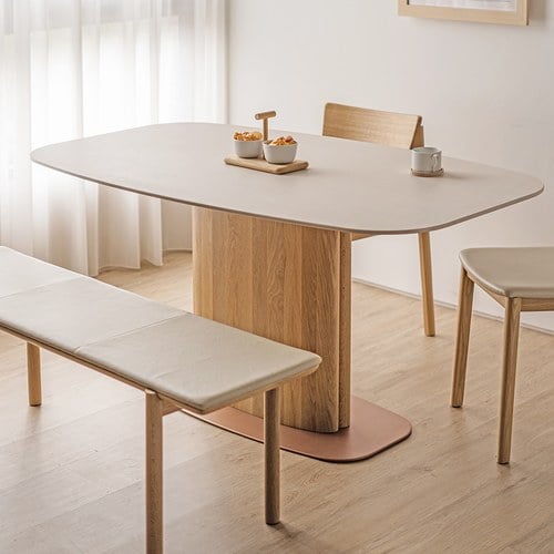 丹麥Tolv Tilba岩板平衡餐桌 (米白)