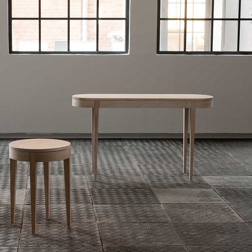 波蘭Sits 收納款橡木橢圓形邊桌