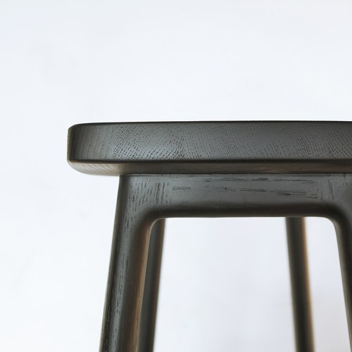 丹麥Tolv Odd 微波浪吧台椅 (黑)