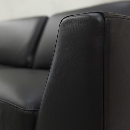 波蘭Sits 幾何方塊皮革三人沙發 (黑)