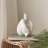 丹麥Lene Bjerre 相撲力士雕塑擺飾 (白、屈膝)