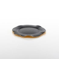 美國NimaOberoi 舞動皺褶餐盤 (黑灰、直徑23公分)