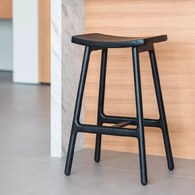 丹麥Tolv Odd 微波浪吧台椅 (黑)