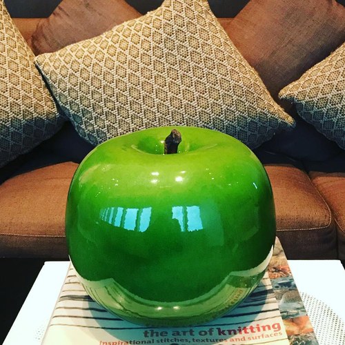 德國BULL＆STEIN 鮮綠色陶瓷釉光蘋果雕塑 (室內、直徑12公分)