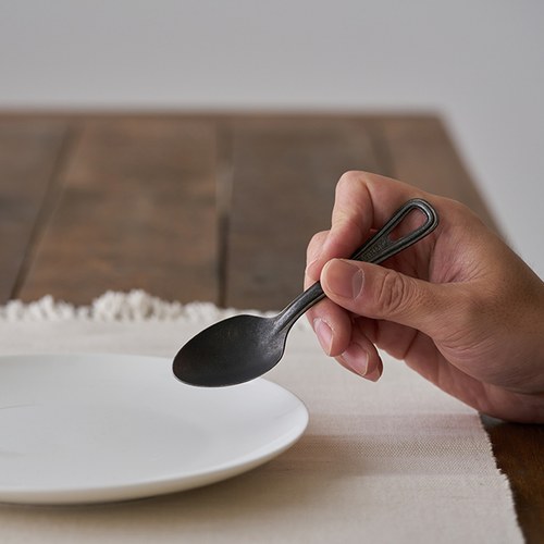 日本Aoyoshi 野營風湯匙 (黑、13.5公分)