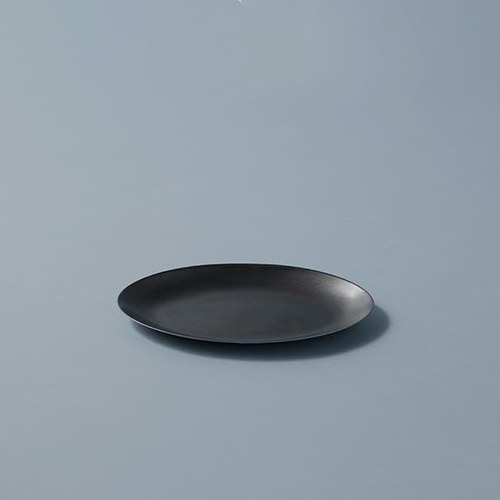 日本Aoyoshi 燭光之夜橢圓餐盤 (黑、20.5公分)