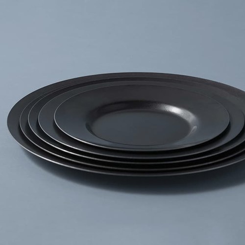 日本Aoyoshi 燭光之夜圓形深盤 (黑、16.5公分)
