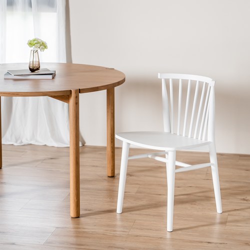 丹麥Tolv Requin 鏤空椅背單椅 (白)