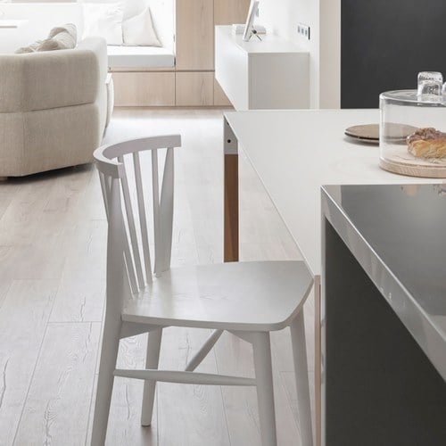 丹麥Tolv Requin 鏤空椅背單椅 (白)