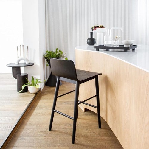 丹麥Tolv Tami 簡約L型高腳吧台椅 (黑)