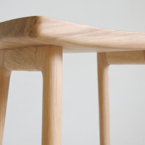 丹麥Tolv Odd 微波浪吧台椅 (橡木)