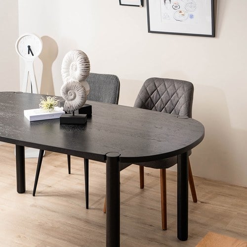 丹麥Tolv Cove橢圓型膠囊餐桌 (黑)