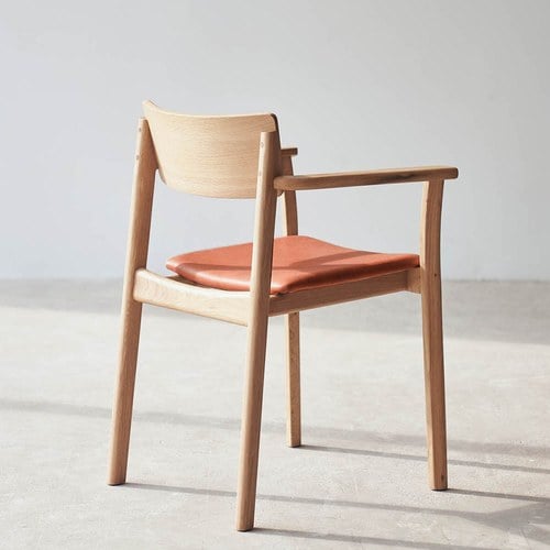 丹麥Tolv Poise典藏實木扶手椅(橡木/皮革椅墊)