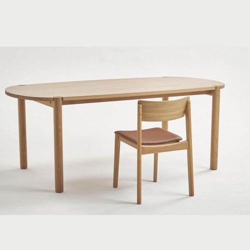 丹麥Tolv Poise典藏實木可堆疊單椅(橡木/皮革椅墊)