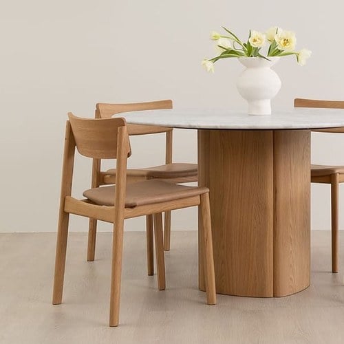 丹麥Tolv Poise典藏實木可堆疊單椅(橡木/皮革椅墊)