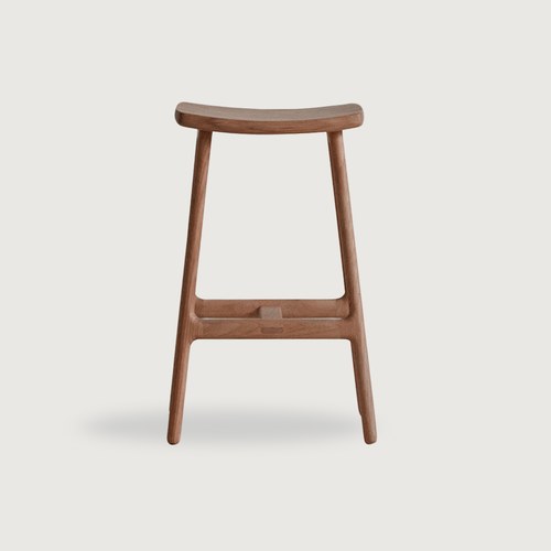 丹麥Tolv Odd 微波浪吧台椅 (胡桃木、高66.5公分)