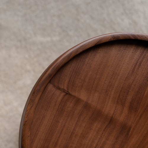 丹麥Tolv Cloch 混凝土柱腳圓形邊桌(胡桃木)