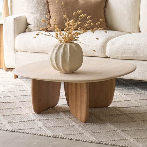 丹麥Tolv 三角摩登洞石茶几 (橡木、90公分)