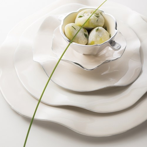 美國NimaOberoi 舞動皺褶餐盤 (米白、直徑35.5公分)