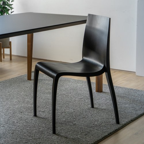 義大利HORM ki流線壓紋可堆疊單椅 (黑梣木)