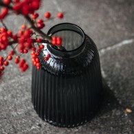 英國 LSA 小皺褶窄口花器(沉穩灰、高20公分)