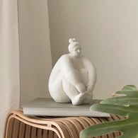 丹麥Lene Bjerre 相撲力士雕塑擺飾 (白、屈膝)