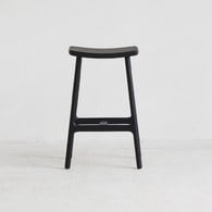丹麥Tolv Odd 微波浪吧台椅 (黑)