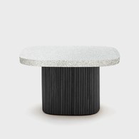 丹麥Tolv 京都園水磨石茶几 (灰/黑)