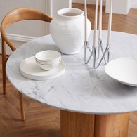 丹麥Tolv 塔拉大理石圓桌 (橡木、直徑125公分)