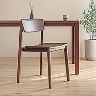 丹麥Tolv Poise典藏實木可堆疊單椅(深橡木色)