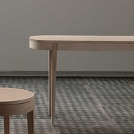 波蘭Sits 收納款橡木橢圓形邊桌