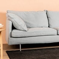 波蘭Sits Julia俐落金屬腳三人沙發 (亮灰)